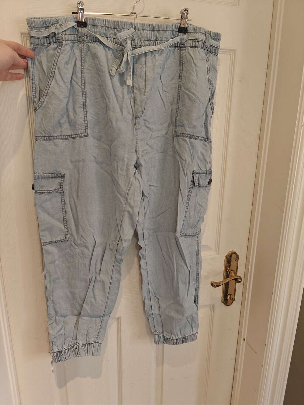 DD77 Light Wash Denim Cargo jogger